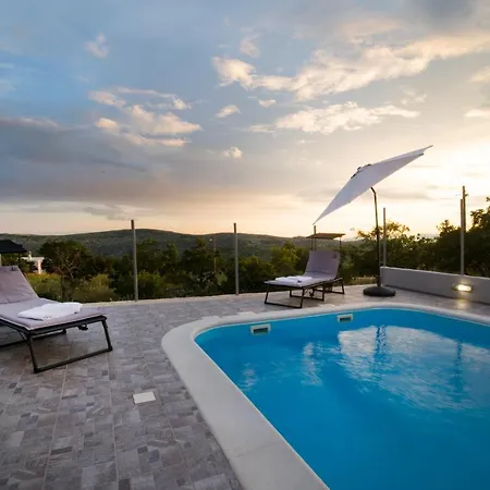 Mountain House Kajko With Pool & Free Parking On Site *