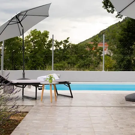 Вилла Mountain House Kajko With Pool & Free Parking On Site