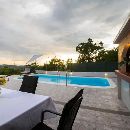 Mountain House Kajko With Pool & Free Parking On Site *