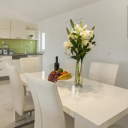 Villa Mountain House Kajko With Pool & Free Parking On Site