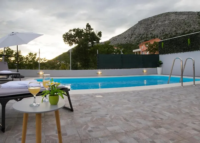 Mountain House Kajko With Pool & Free Parking On Site