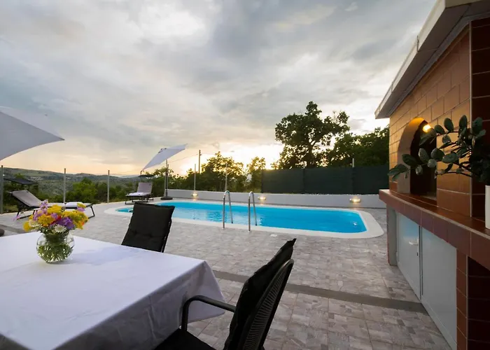 Mountain House Kajko With Pool & Free Parking On Site *