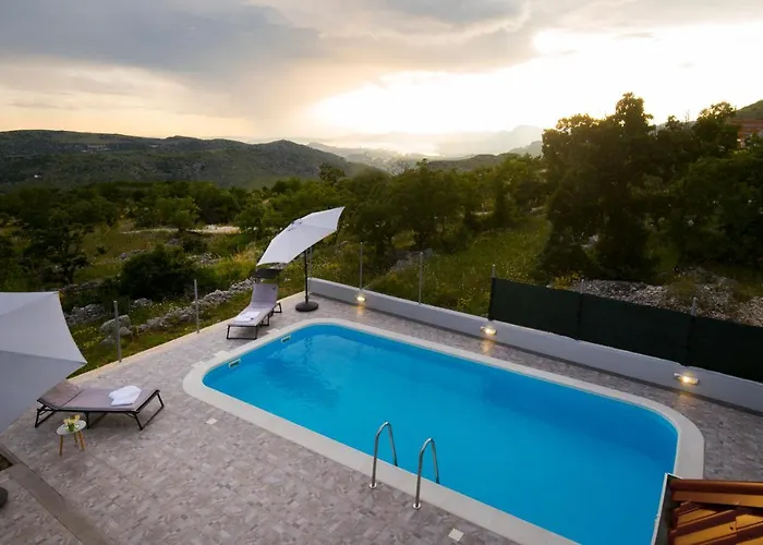 Mountain House Kajko With Pool & Free Parking On Site Villa *